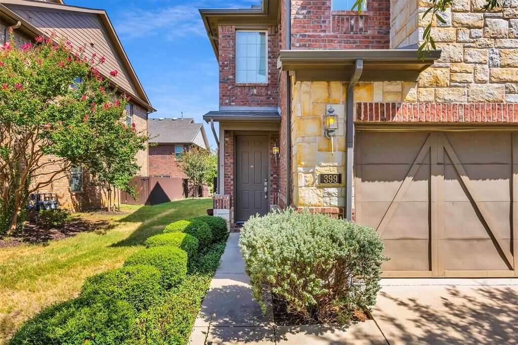 Property Photo: 399 Teague Drive TX 75067