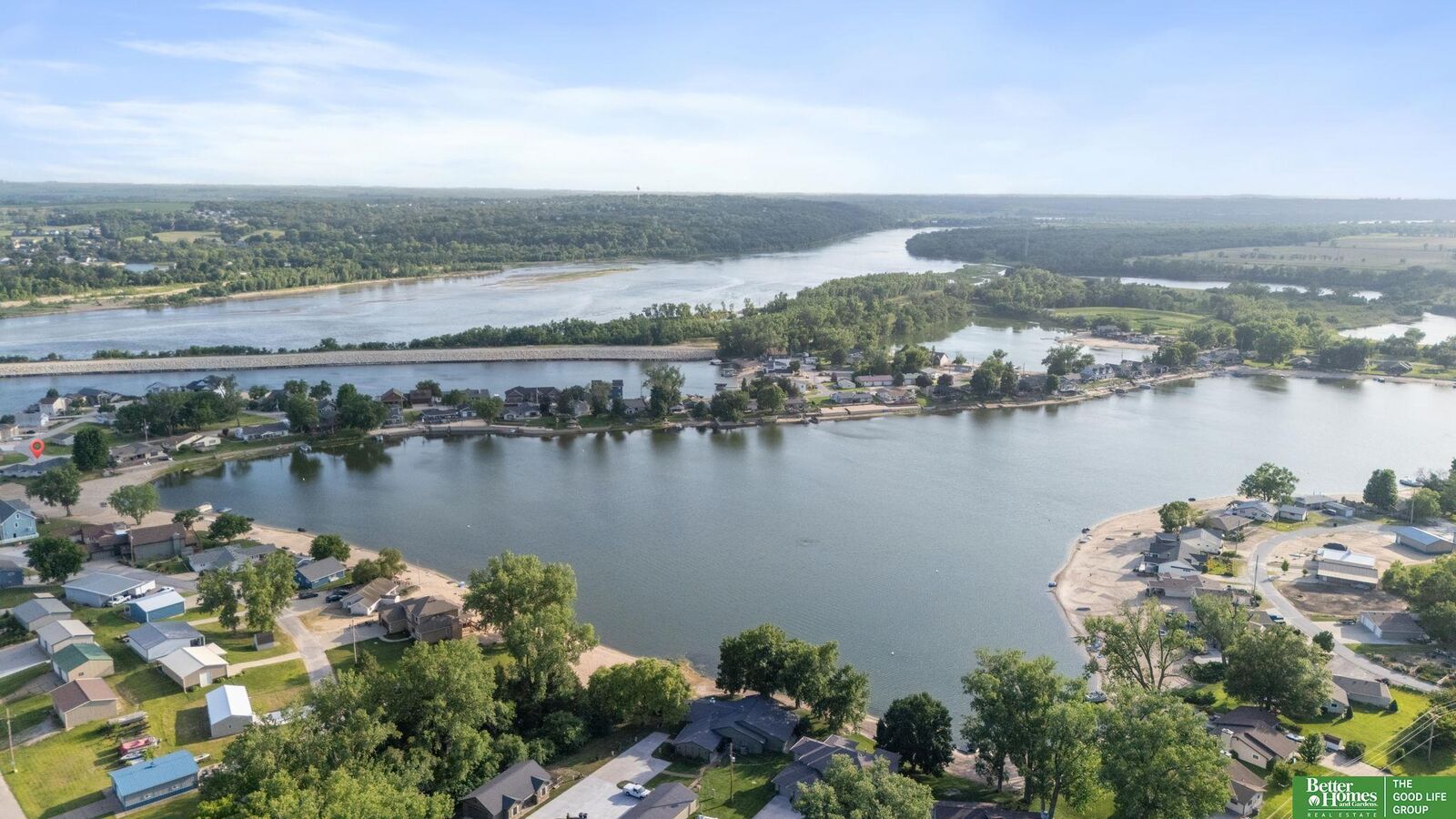 Property Photo: 2702 Annabelle Drive NE 68123