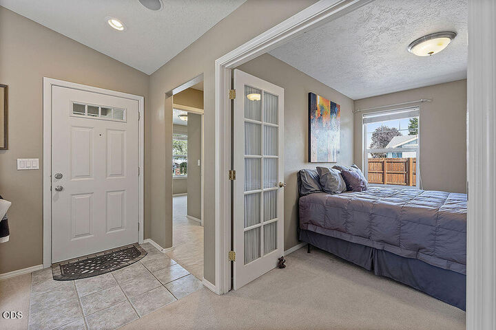Property Photo:  911 NE Stoneridge Loop  OR 97754 