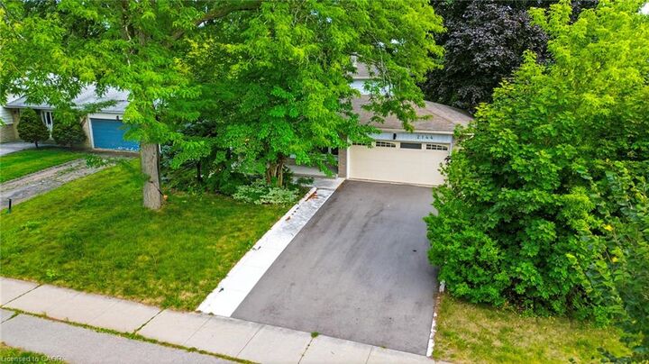 Property Photo: 2144 Rebecca Street ON L6L 2A5