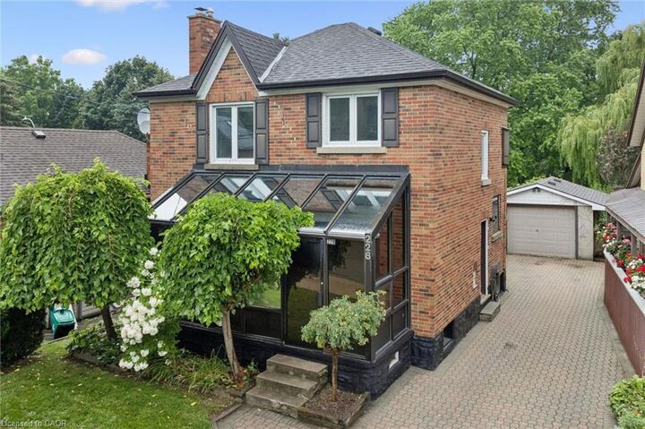 Property Photo:  228 Waterloo Street  ON N2H 3W1 