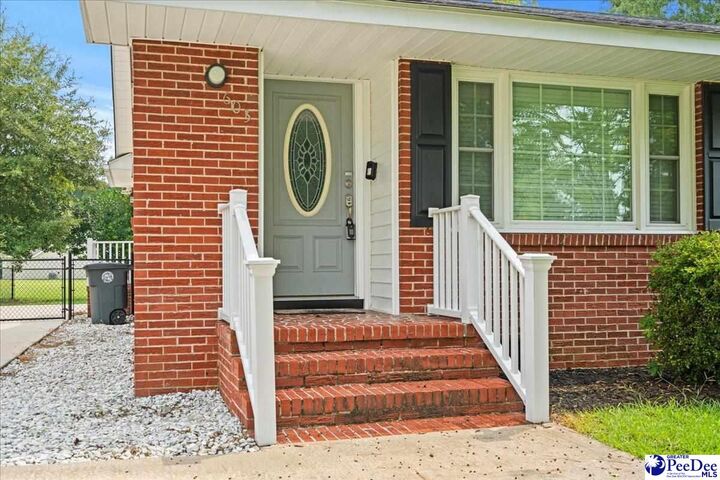 Property Photo:  603 Yarboro Street  SC 29574 