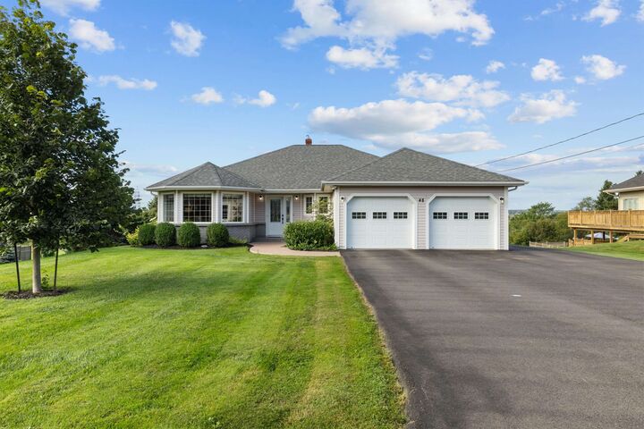 48 Donald Drive — photo 1