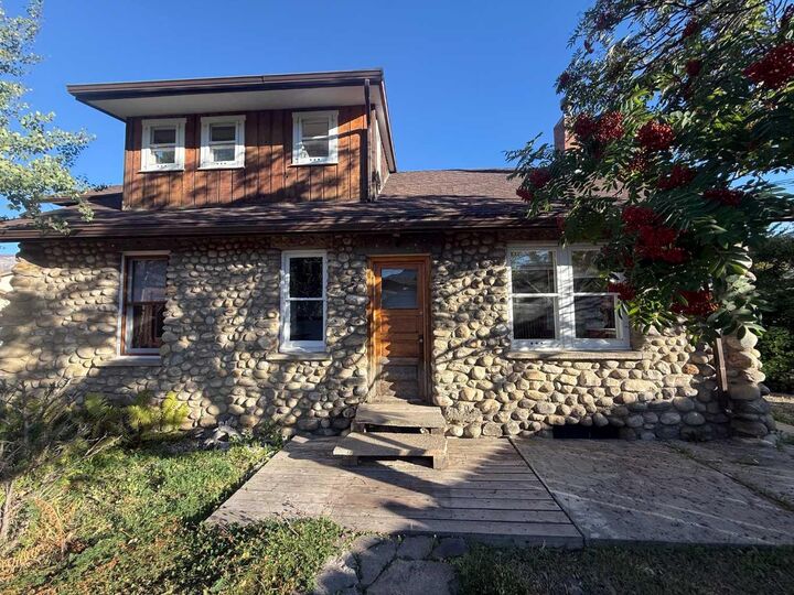 Property Photo: 218 Patricia Street AB T0E 1E0