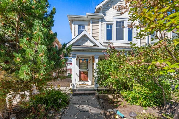Property Photo: 30 Windstone Lane SW AB T4B 0N7
