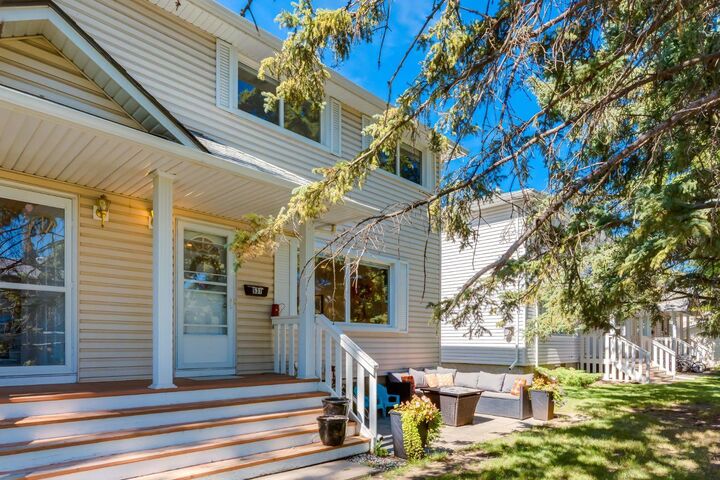531 Killarney Glen Court SW — photo 1