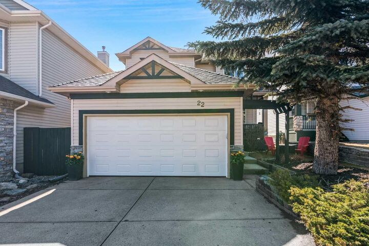 22 Hidden Valley Manor NW — photo 1