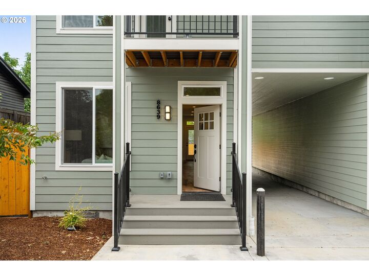 Property Photo:  8639 N Fox St  OR 97203 