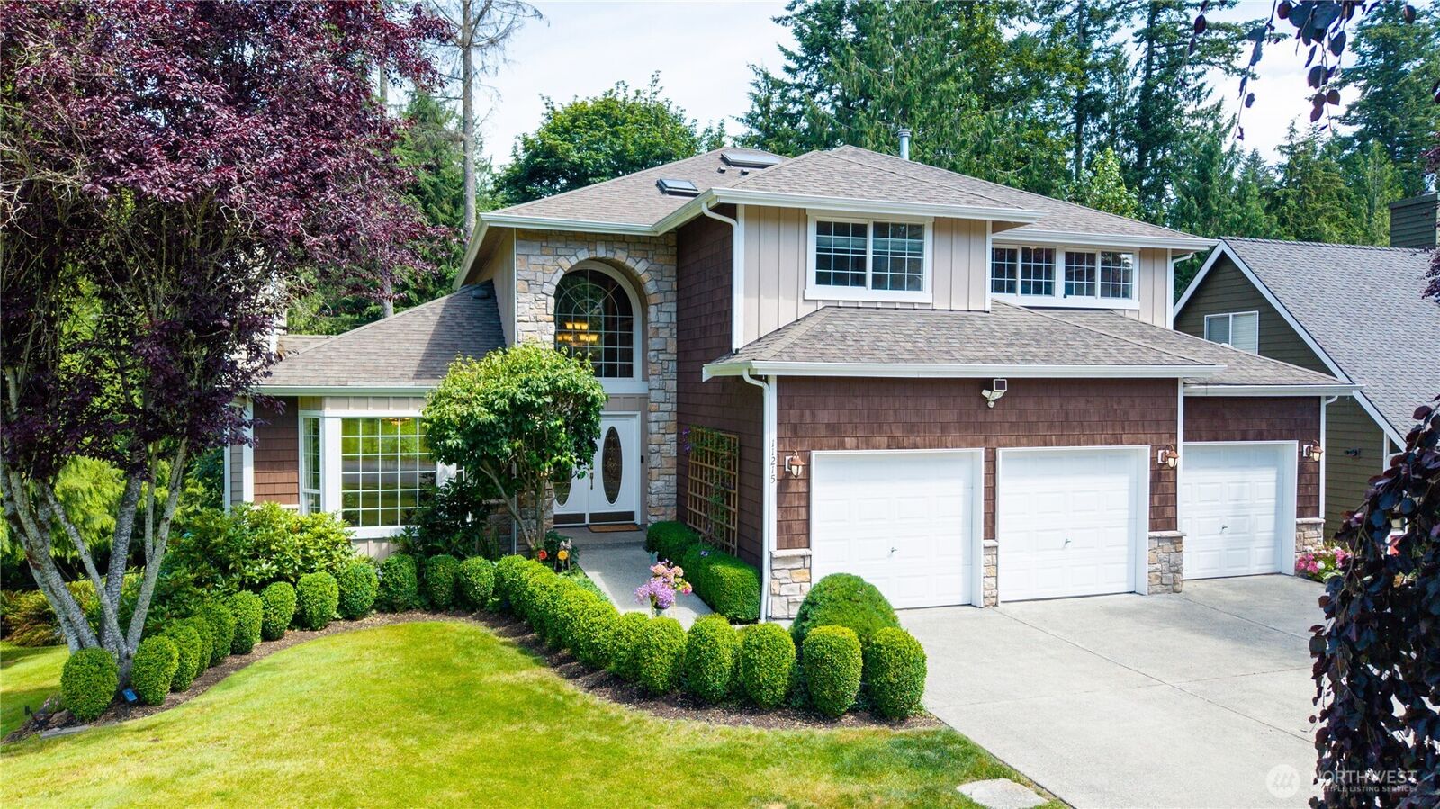Property Photo:  11215  29th Street SE  WA 98258 