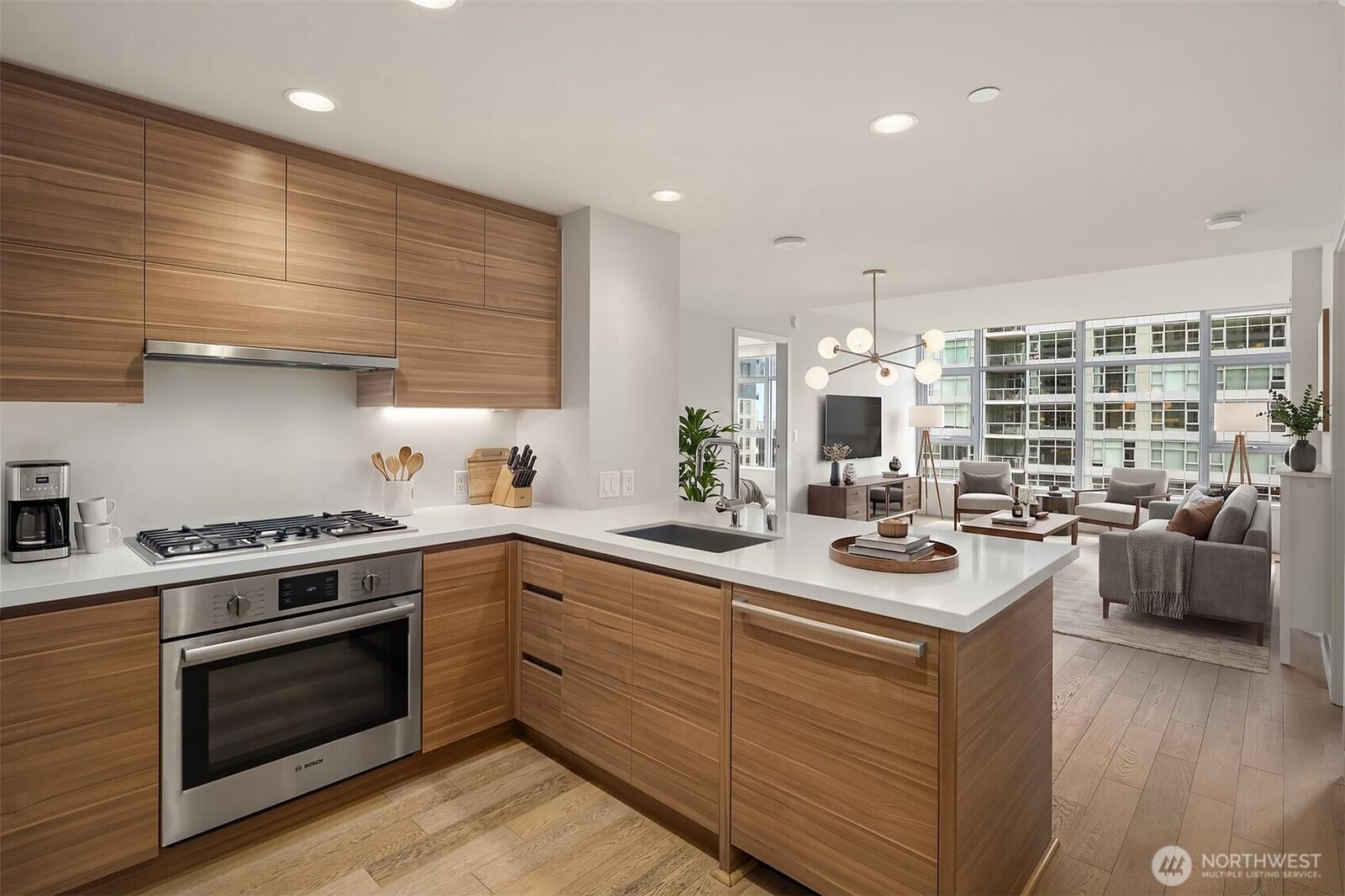 Property Photo: 583 Battery St 2208N WA 98121