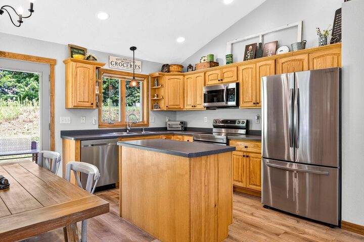 Property Photo: E8566 County Road H WI 54940-8783