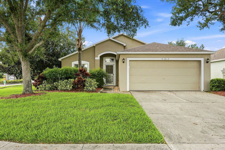 Property Photo: 815 Greenleaf Circle FL 32960