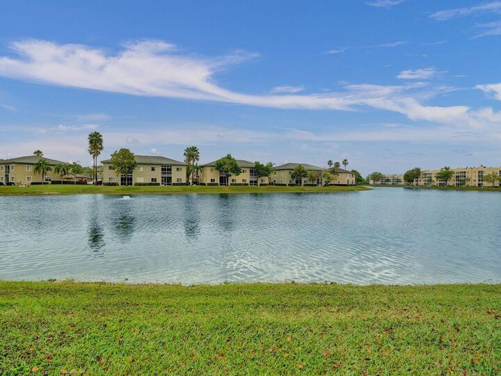 Property Photo: 7411 Granville Drive 106 FL 33321