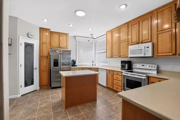 Property Photo:  3263 Vineyard Ave 58  CA 94566 