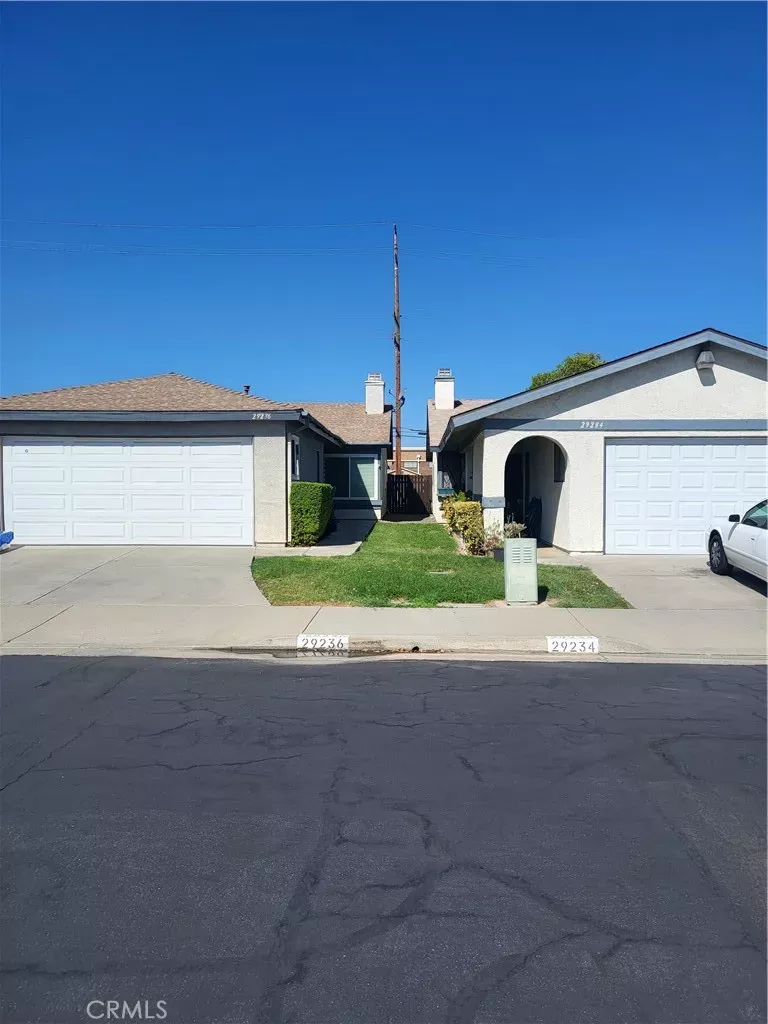 Property Photo: 29236 Murrieta CA 92586