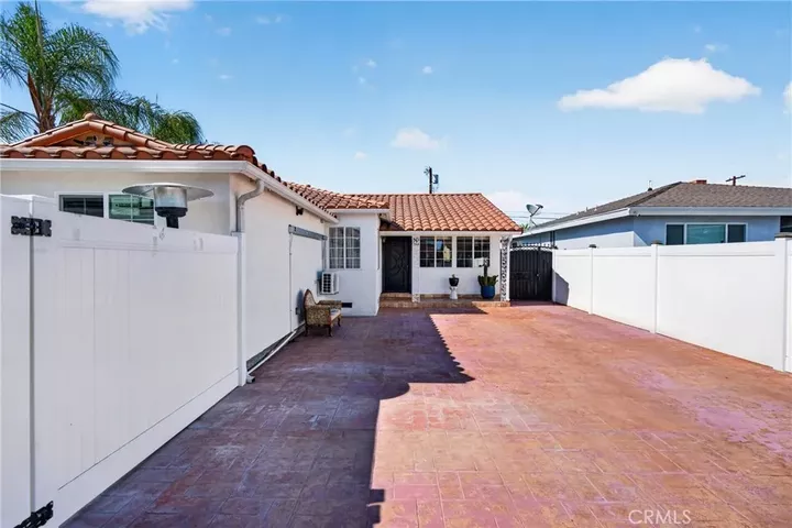 Property Photo:  12327 Saticoy Street  CA 91605 