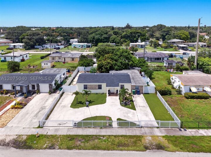 Property Photo: 15850 NW 18th Pl FL 33054