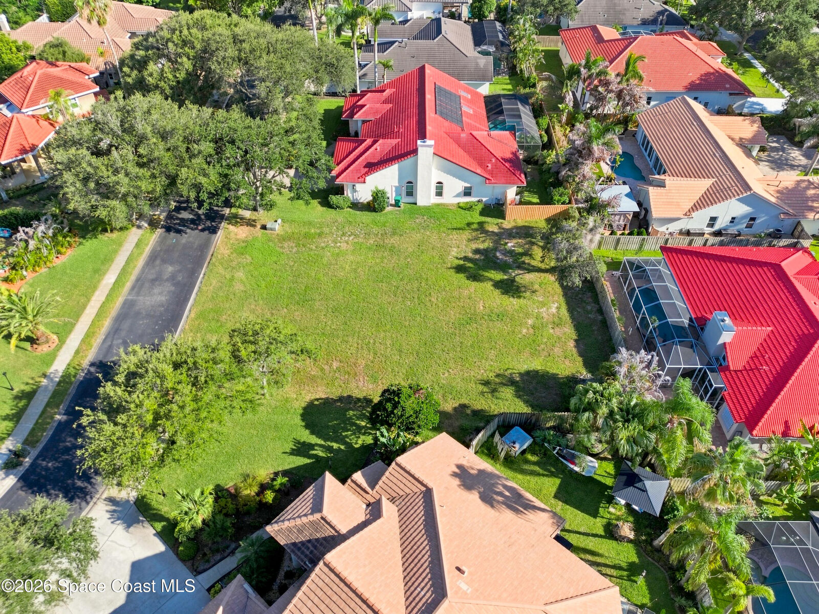 Property Photo: 565 Newport Drive FL 32903