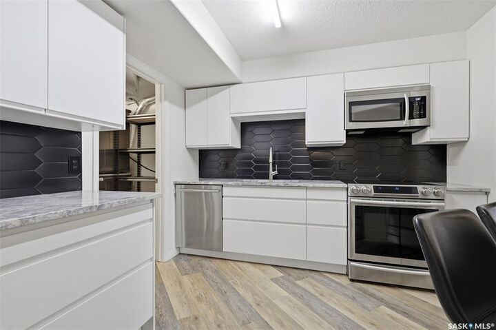 Property Photo:  1700 Main Street E 208  SK S7H 5S1 