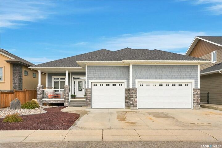 Property Photo: 544 Redwood Crescent SK S0K 4S2