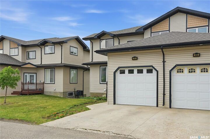 Property Photo: 118 Hampton Circle 18 SK S7R 0C9