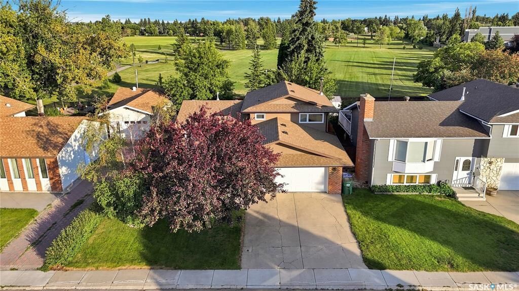 Property Photo: 215 Stechishin Crescent SK S7K 5P6