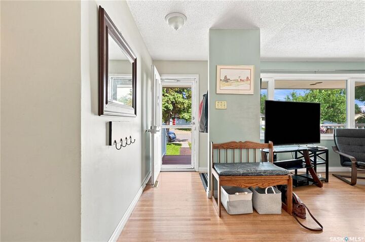 Property Photo:  1810 Cairns Avenue  SK S7H 2J1 