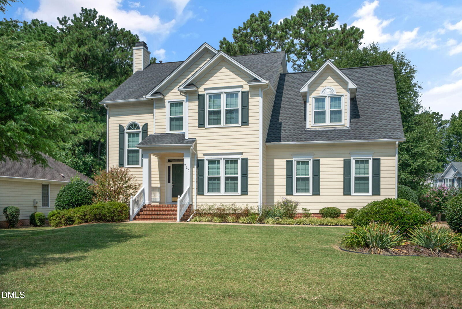 Property Photo: 223 Ravenstone Drive NC 27518