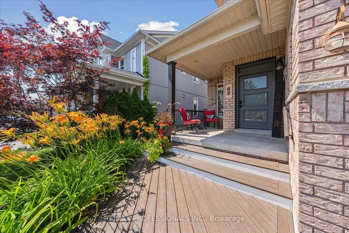 Property Photo: 62 Blackfriar Avenue ON L1M 2C1