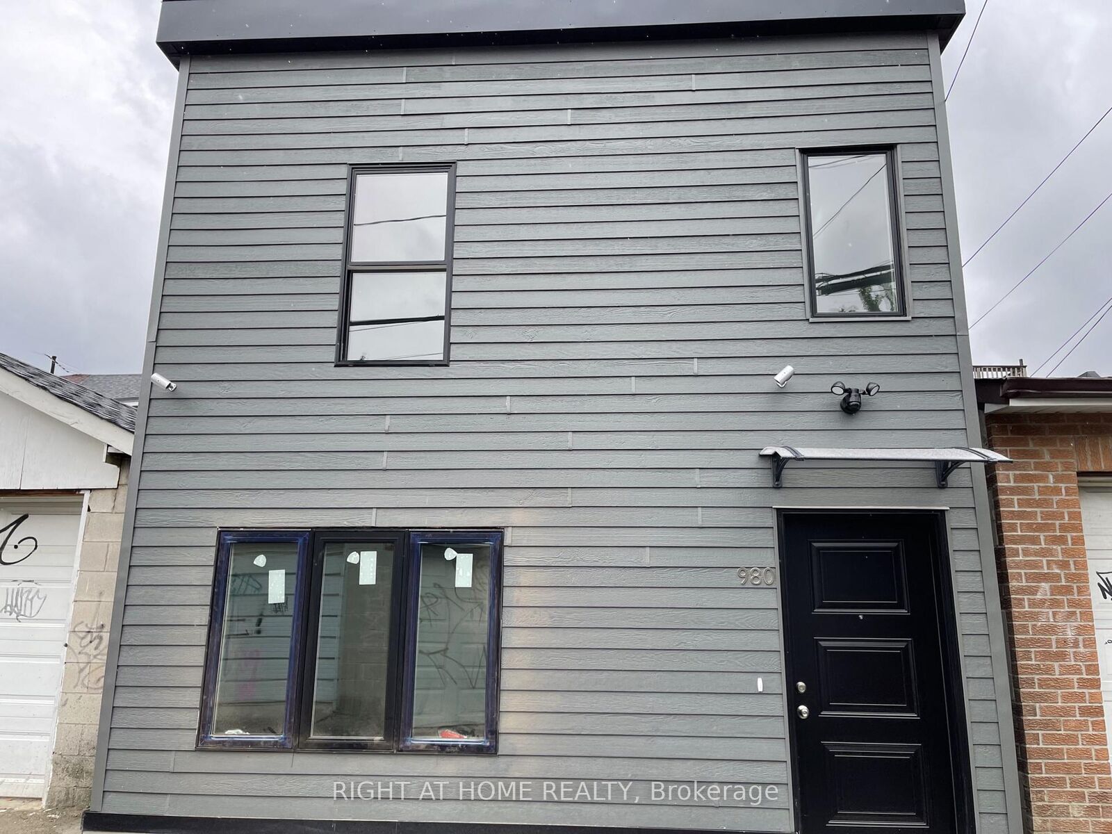 Property Photo:  980 Ossington Avenue Laneway Suite  ON M6G 3V7 