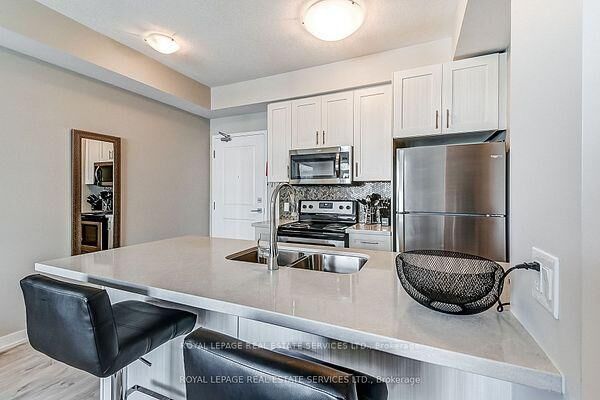 Property Photo: 2490 Old Bronte Road 503 ON L6M 0Y5