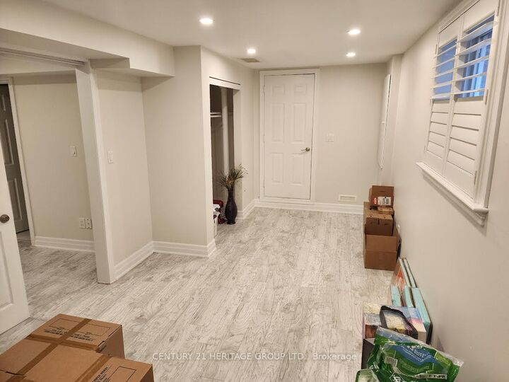 Property Photo:  490 Cody Crescent Bsmt  ON L3Y 8W7 