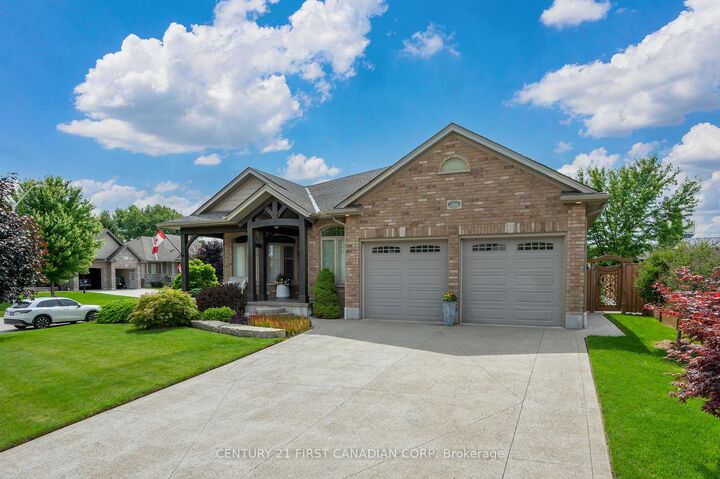 Property Photo: 286 Dufferin Street ON N0L 1B0
