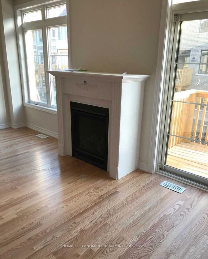 Property Photo: 85 Allegranza Avenue ON L4H 4S3