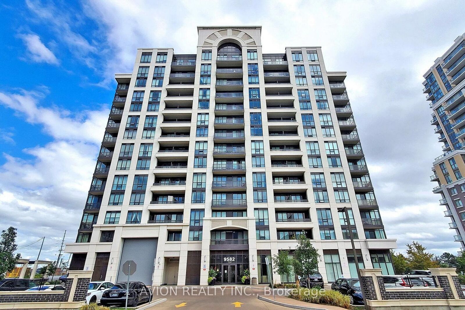 Property Photo: 9582 Markham Road 907 ON L6E 0T4