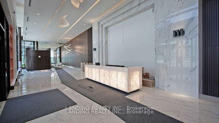 Property Photo:  95 McMahon Drive 1715  ON M2K 0H2 