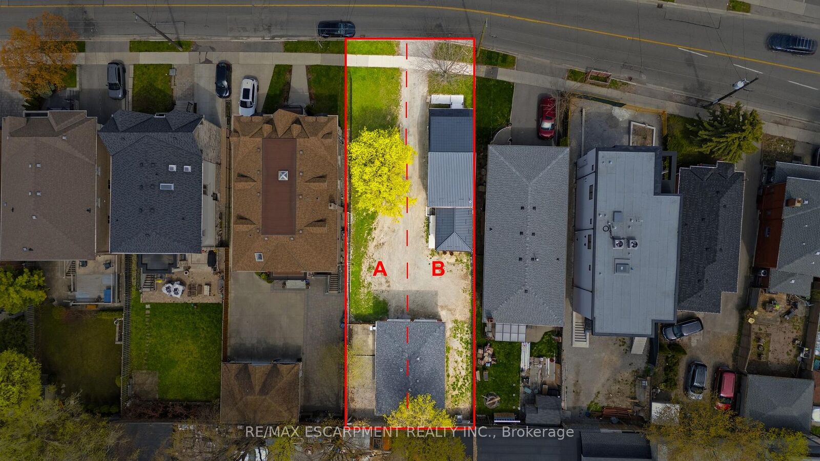 Property Photo: 1049 Glencairn Avenue ON M6B 2B1