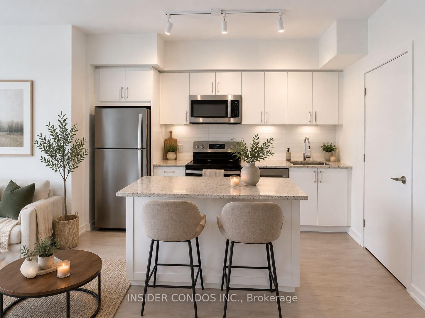 Property Photo:  4010 Eglinton Avenue W 1620  ON M9P 1A6 