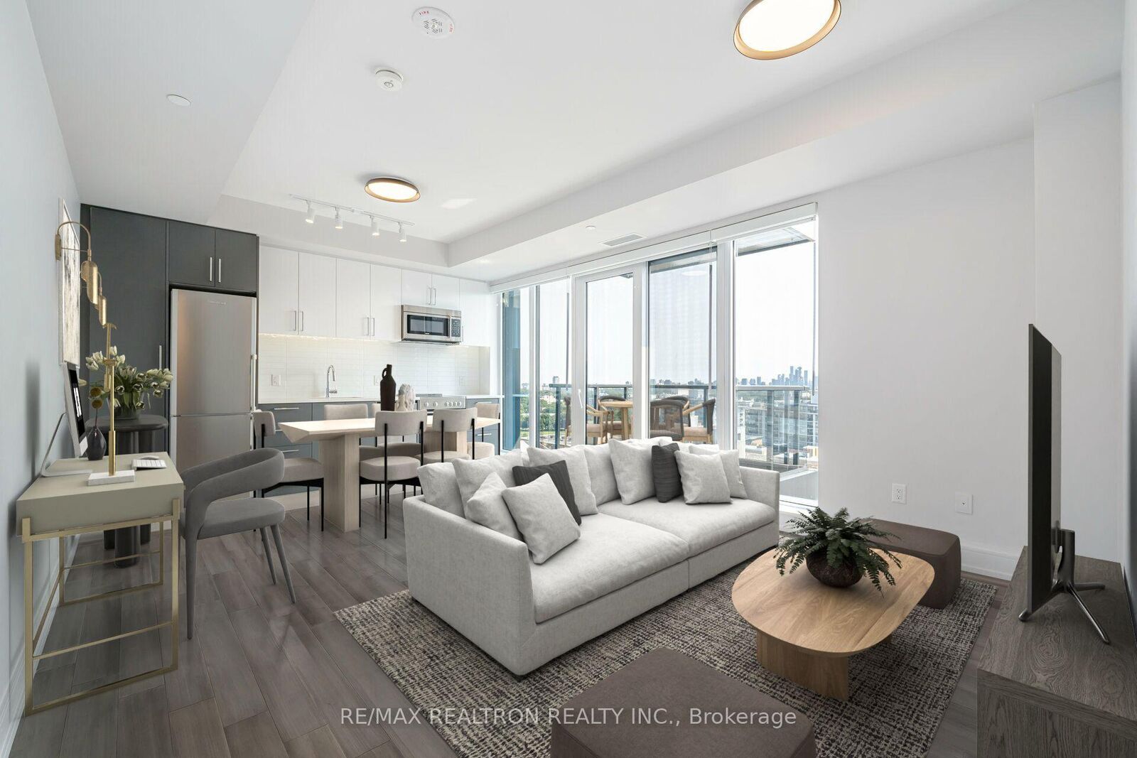 Property Photo: 2525 Bathurst Street 1111 ON M6B 2Y9