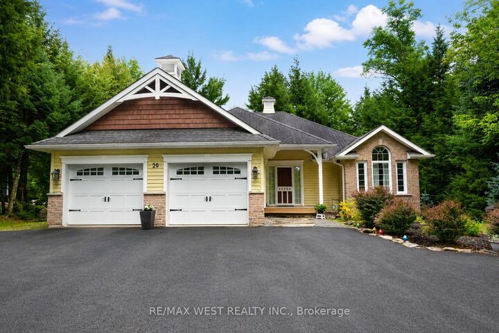 Property Photo: 20 Deerhurst Highlands Drive ON P1H 1B1