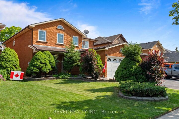 Property Photo: 8 Cochrane Avenue ON L6Z 4J4