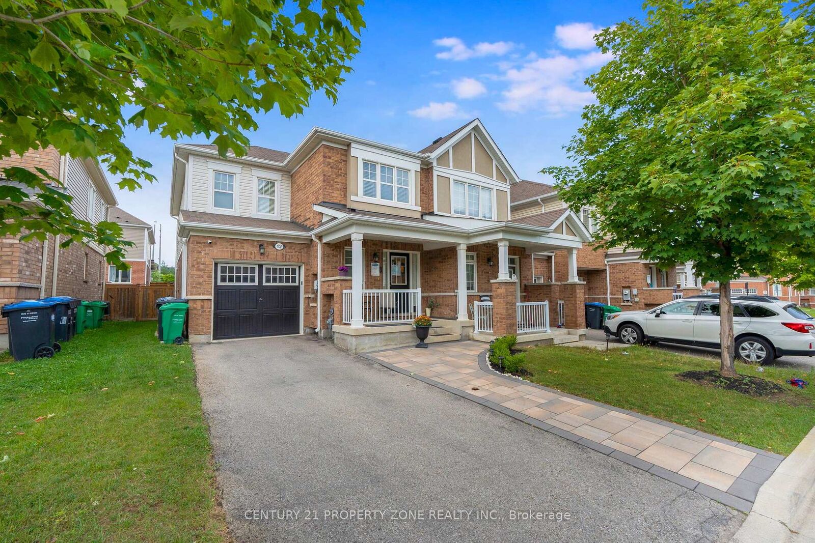 Property Photo: 12 Lothbury Drive ON L7A 4G7