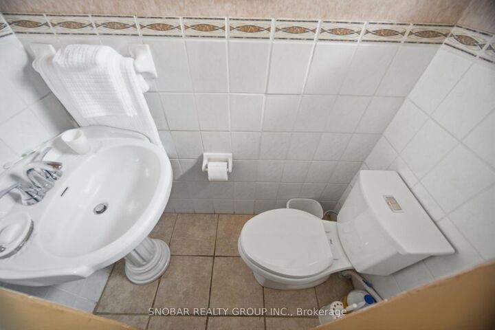 Property Photo: 3176 Ibbetson Crescent ON L5C 1Z2