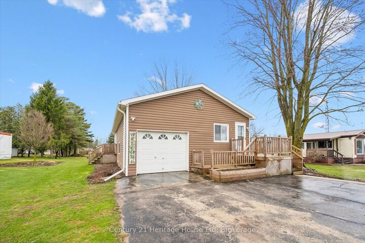 Property Photo:  25 Fourth Avenue  ON N0G 2K0 