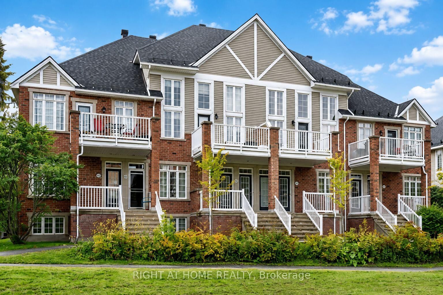 Property Photo:  1745 Campeau Drive 106  ON K2K 0A2 