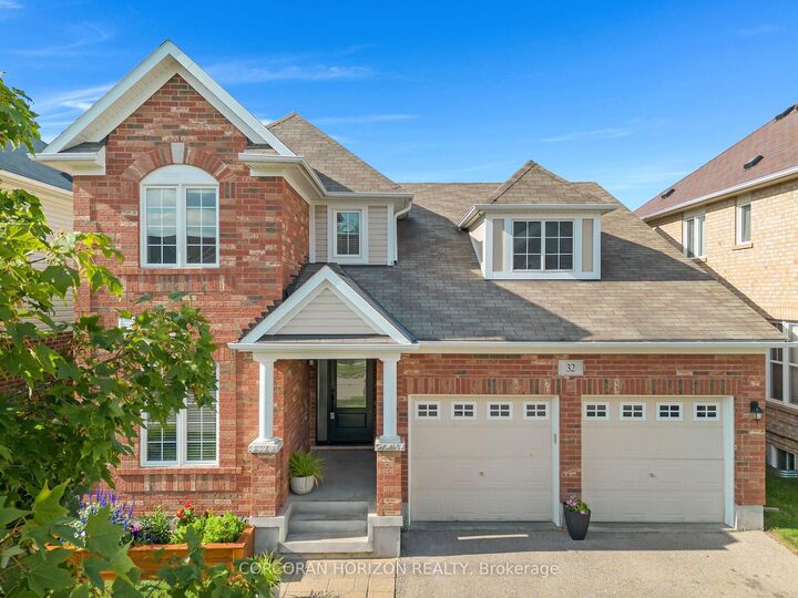 Property Photo: 32 Chase Crescent ON N3C 0C5