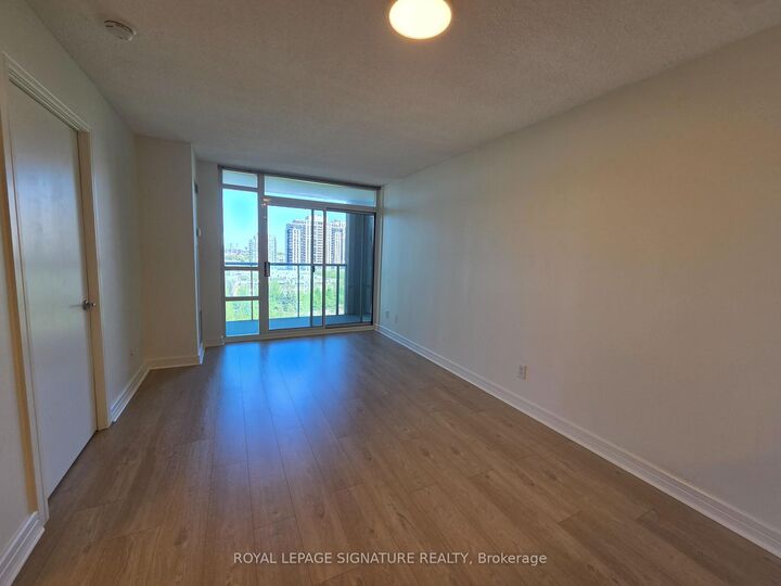 Property Photo:  18 Harrison Garden Boulevard 1005  ON M2N 7J7 