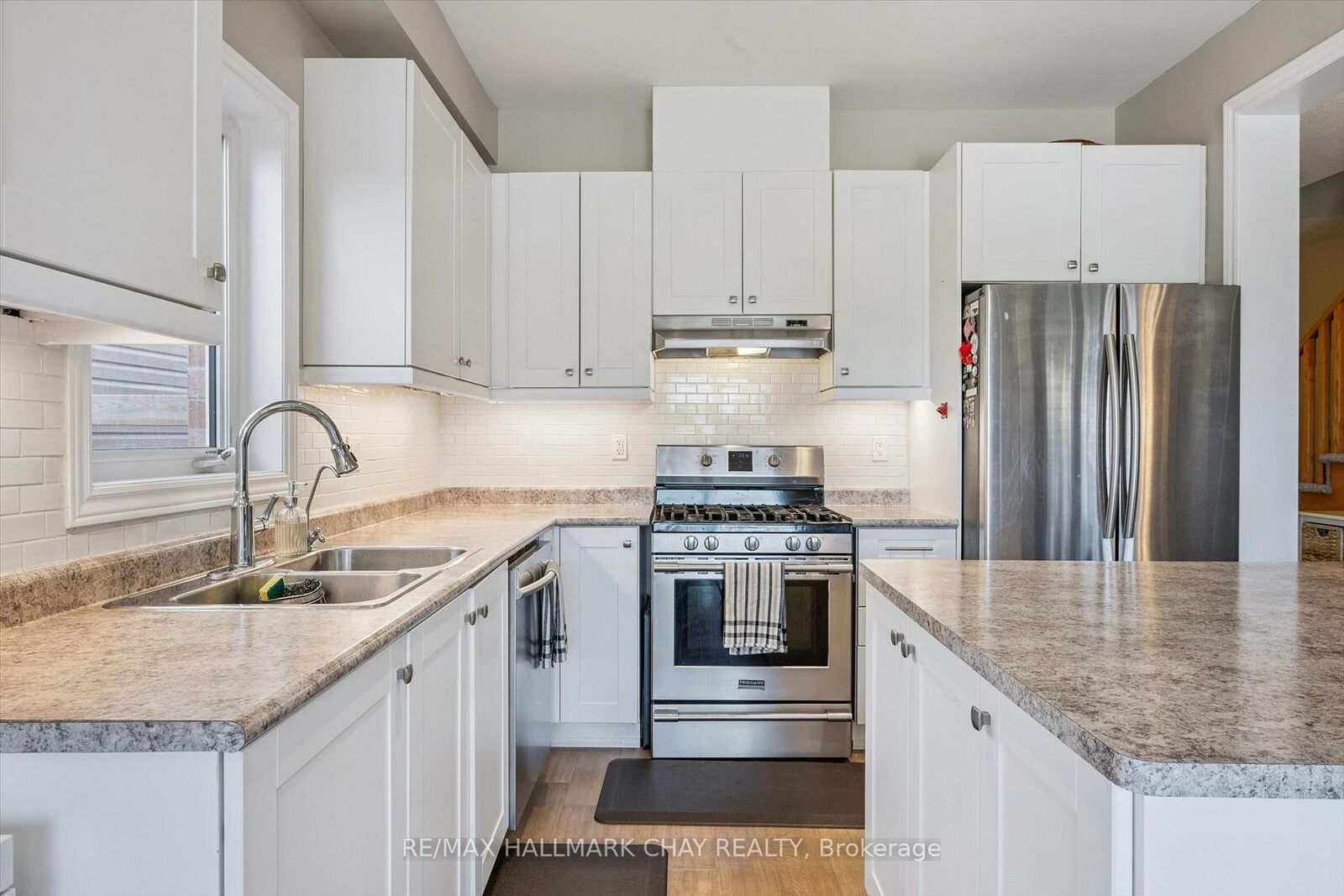 Property Photo:  109 Courtney Street  ON N1M 0E3 