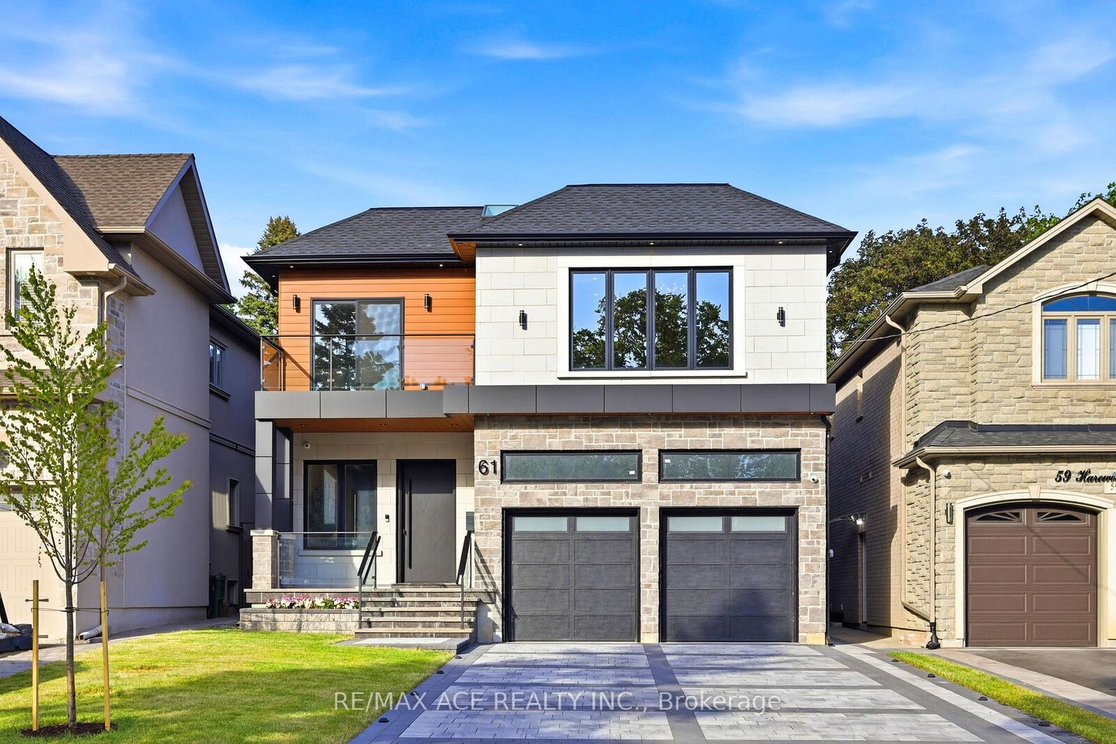 Property Photo: 61 Harewood Avenue ON M1M 2R4
