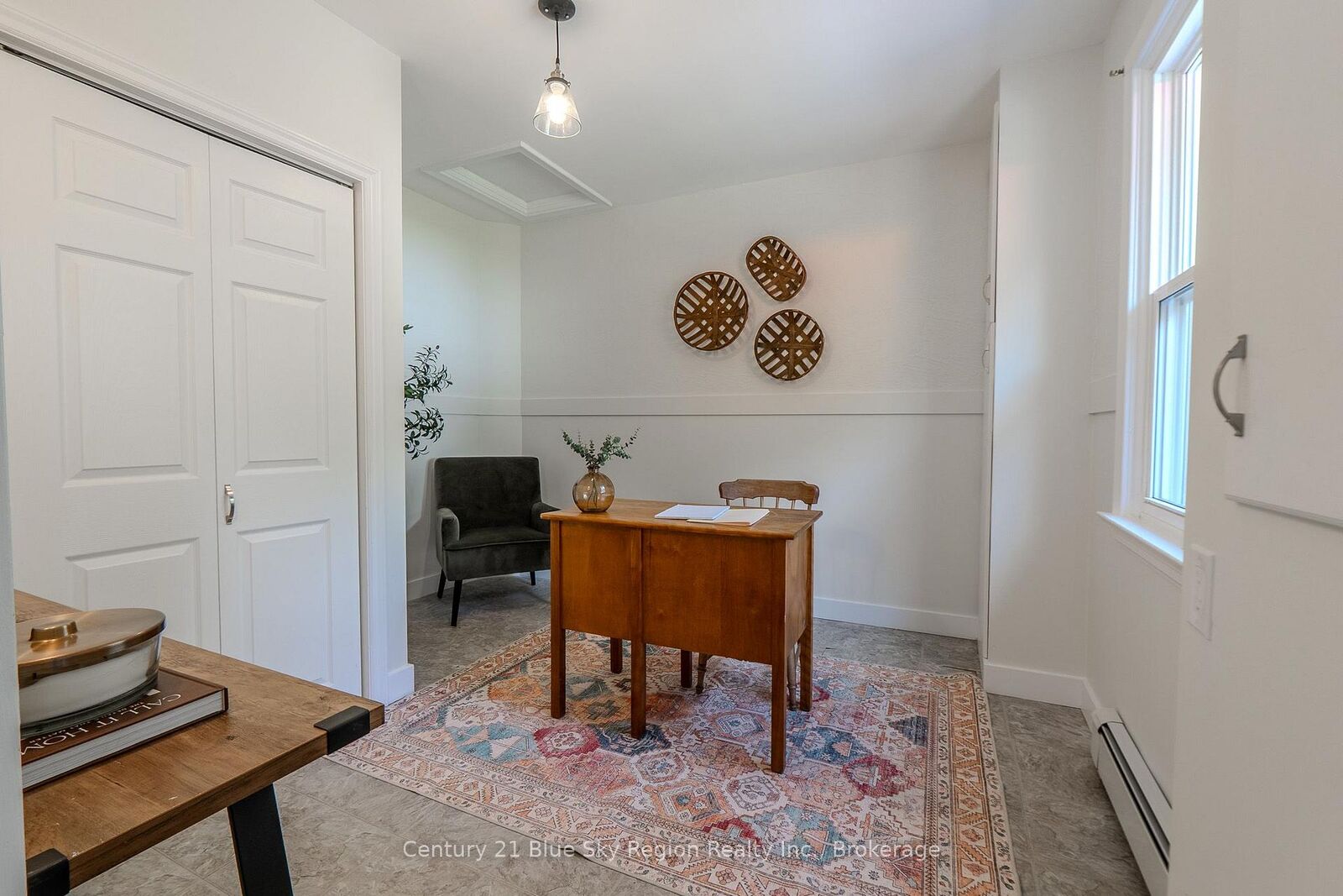 Property Photo: 918 Copeland Street ON P1B 3E4